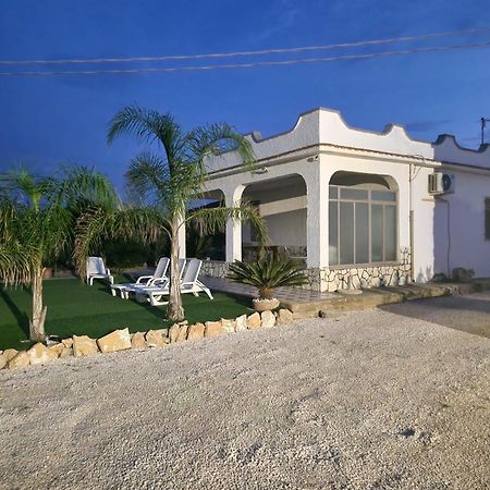 Casa Vacanze Reginotte Balestrate Buitenkant foto