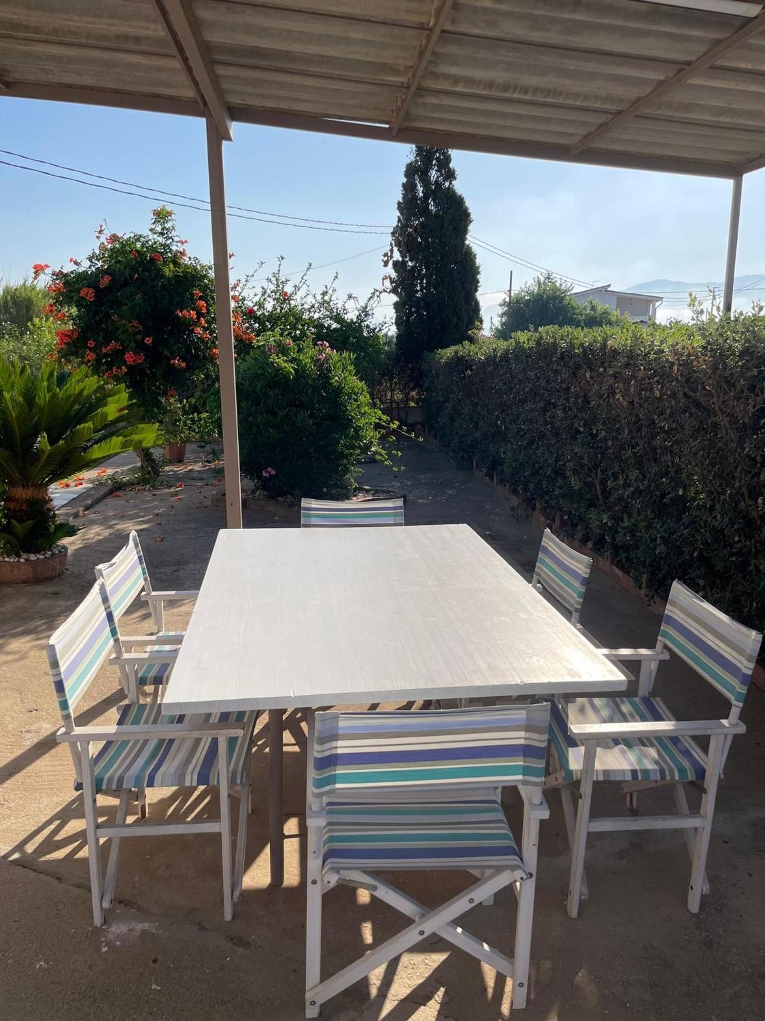 Casa Vacanze Reginotte Balestrate Buitenkant foto