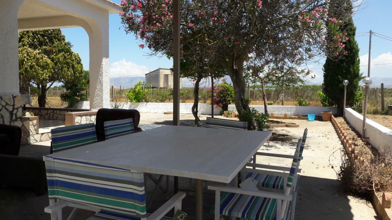 Casa Vacanze Reginotte Balestrate Buitenkant foto